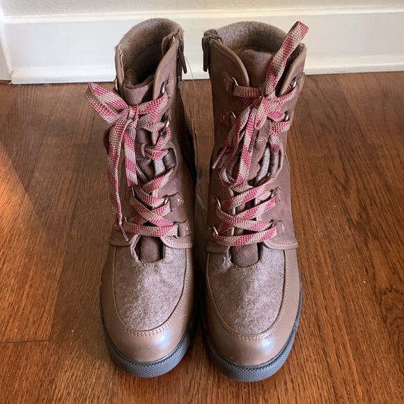 New Naturalizer Myla Platform Heel Lace up Boot - Picture 3 of 13